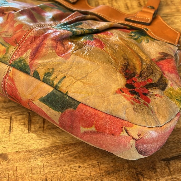 Patricia Nash 🌸 Floral Print Italian Leather Shoulder Bag - Picture 5 of 14